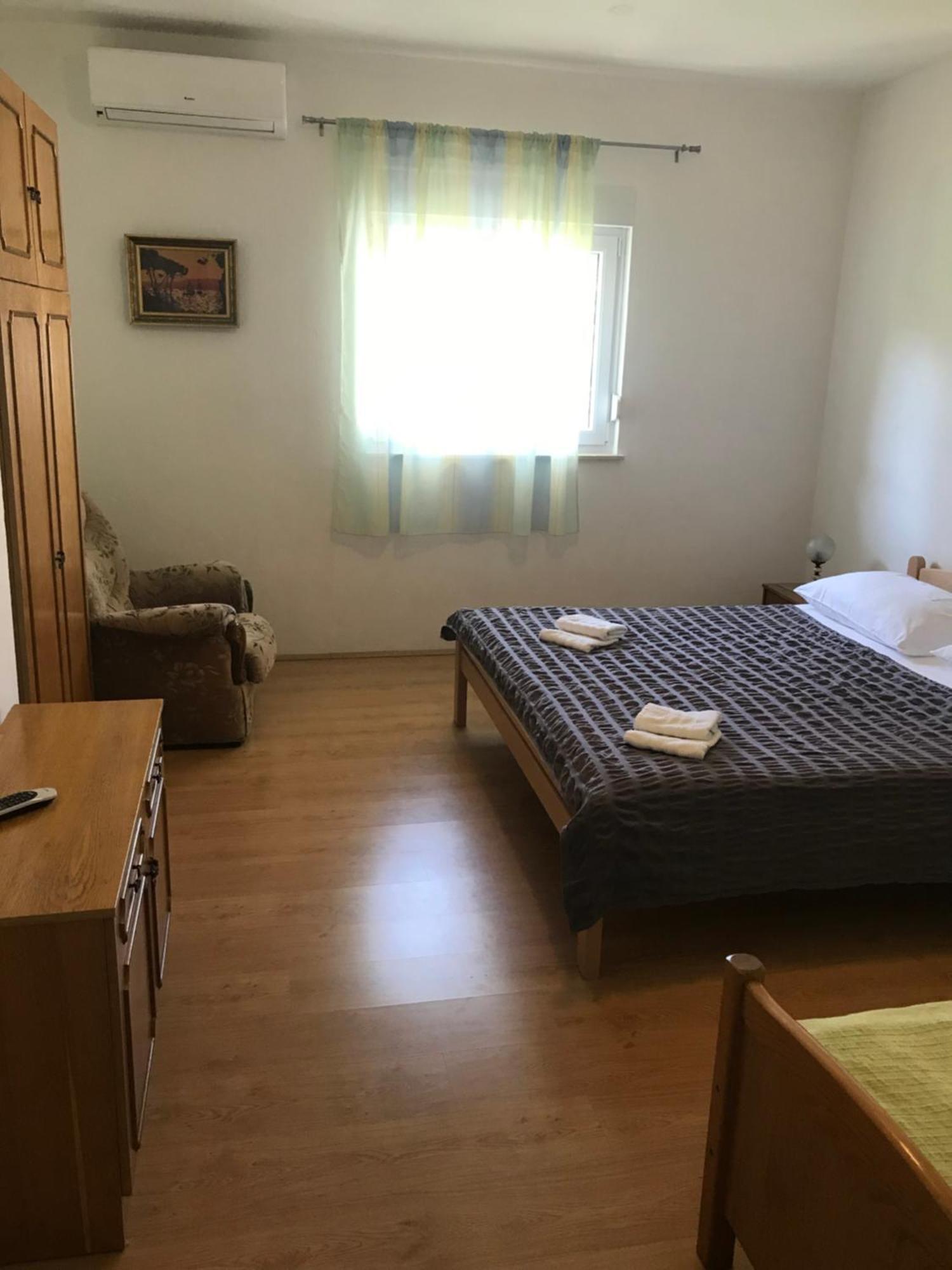 Apartments Milenka トロギール エクステリア 写真