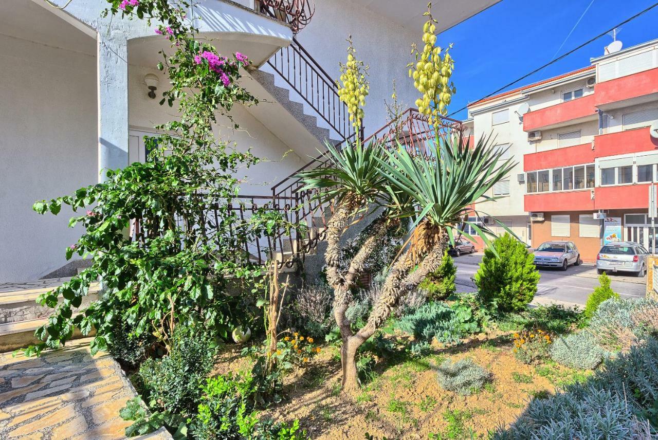 Apartments Milenka トロギール エクステリア 写真