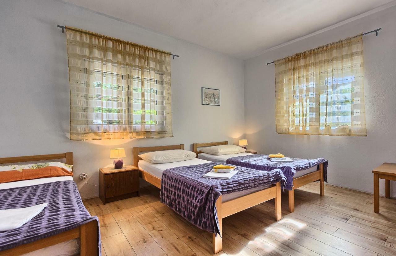 Apartments Milenka トロギール エクステリア 写真