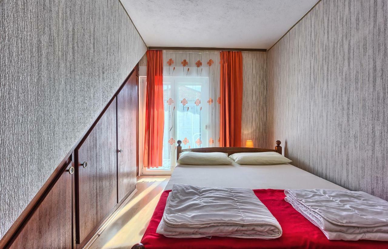 Apartments Milenka トロギール エクステリア 写真
