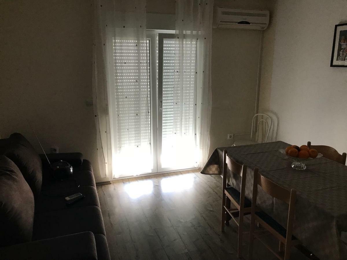 Apartments Milenka トロギール エクステリア 写真